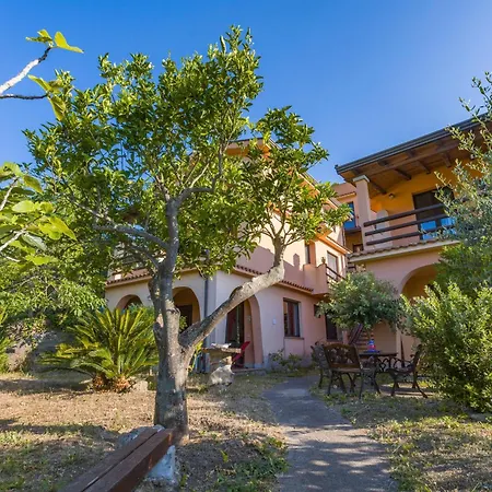 Casa Del Cedro Apartment *